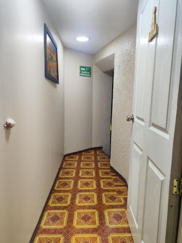 Hostal Latitud Ecuem - image 5