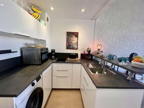 Studio/Mezzanine aux Marines de Cogolin - FR-1-226B-238 in Kogolenas