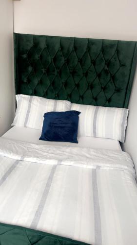 Cosy Private Room Manchester chambre d'hôte Chat Moss