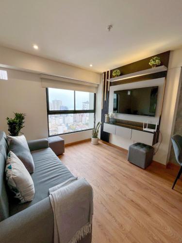 Ocean view 1 BR Miraflores with parking - image 5