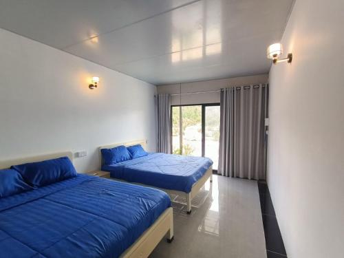 Blue Zone Hostel in Koh Rong