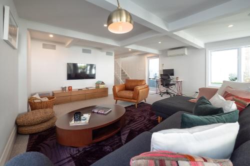 Charming Villa nestled away in the city centre, Auckland (photo 2)
