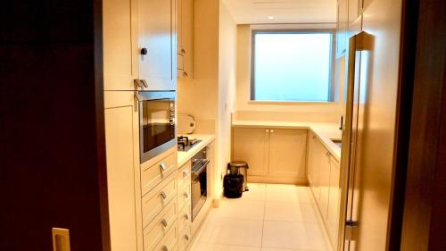 The Address Fountain Views Residence High Floor with Burj Khalifa view and access to Dubai mall, Dubái (foto 9)