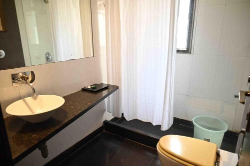 Phoenix Hospitality - image 2