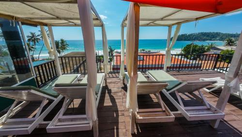 One World Mirissa Hotel in Mirissa