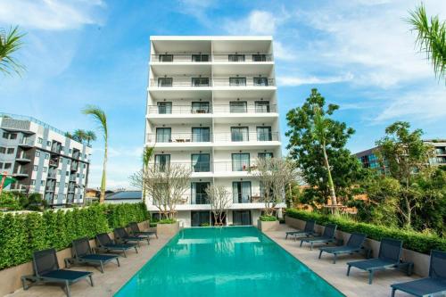 Sleek 2 Bed Apt T2-818, Chalong
