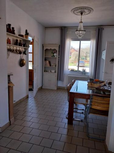 Iekārtas, Maison de charme dans la Somme in Le Sars