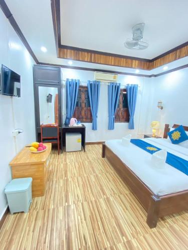 Double Room image 5
