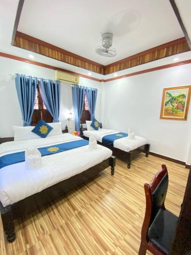 Deluxe Triple Room image 3