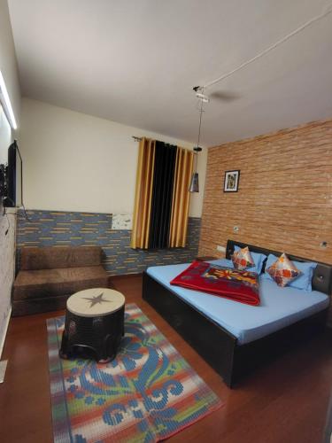 Hotel Skyline - Wadgaon