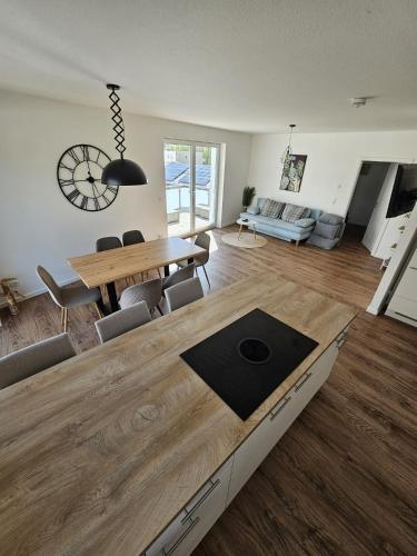 Cocina, Exklusive COZY 3-Zi-Penthouse mit großer Dachterrasse Nähe Europa Park und Rulantica (Exklusive COZY 3-Zi-Penthouse mit großer Dachterrasse Nahe Europa Park und Rulantica) in Lahr/Schwarzwald