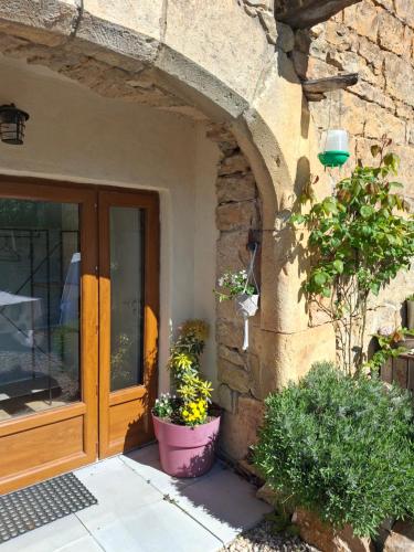 Gîte le Nid du Colibri - 12 pers (Gite le Nid du Colibri - 12 pers) in ม็องด์