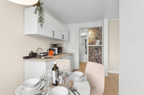 Stylisches 2-Zimmer Ambient Apartment in Alsternähe mit Kingsize-Bett & Schlafsofa, Hamburk (fotografie 8)