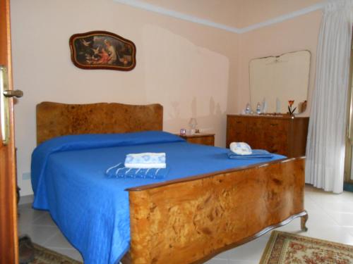Three-Bedroom Apartment image 9