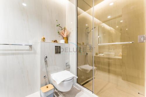 Luxury Studio Steps from Dubai Canal and Minutes to Burj Khalifa, Peninsula Five - 3, Business Bay By Deluxe Holiday Homes, Dubaj (fotografie 10)