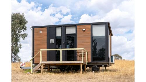 Sunset View at Euroa by Tiny Away - Kyabram Sunset View at Euroa by Tiny Away - Kyabram