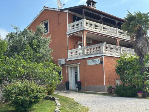 Apartment Peloža 1