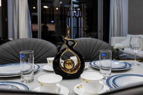 Luxury Stay Just Steps from Dubai Mall 2BR Grande, Dubaj (zdjęcie 8)