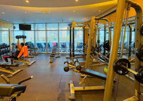 Luxury 2BR Ocean Heights Dubai Marina, Dubai (photo 3)