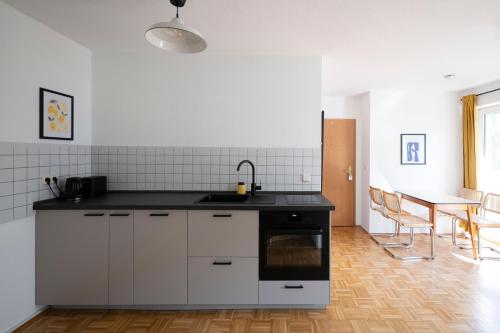 Ruhig und zentral mit Balkon in Chemnitz, Deutschland