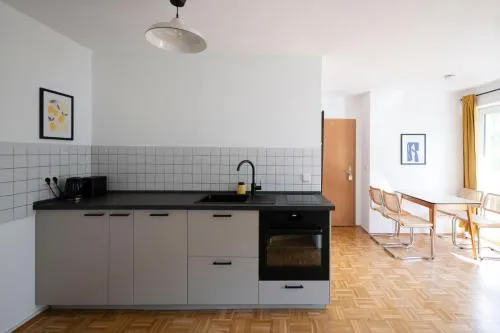Ruhig und zentral mit Balkon in Chemnitz, Deutschland