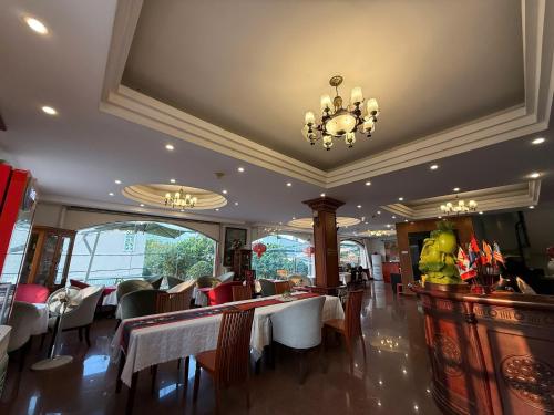 Hoa Phat Hotel & Apartment in Thủ Đức