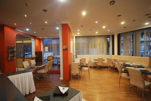 Mini Hotel - image 2