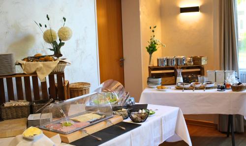 Ételek és italok, Hotel Adler & Eventlocation GmbH in Itzehoe