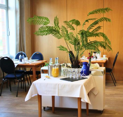 Ételek és italok, Hotel Adler & Eventlocation GmbH in Itzehoe