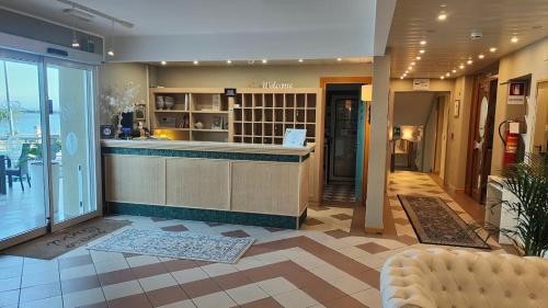 Hotel Capri - image 12