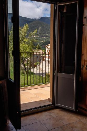 Hostal Cal Franciscó (Hostal Cal Francisco) in Gosola