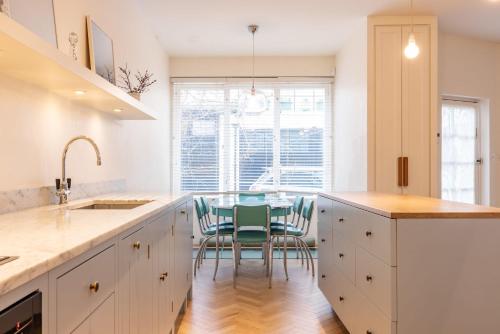 Mews House South Ken - image 5