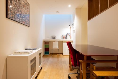 Mews House South Ken - image 12