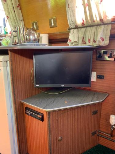 บริการและสิ่งอำนวยความสะดวก, Stone - Boat - Sleeps 4 - Pet Friendly - 85ws in สโตน