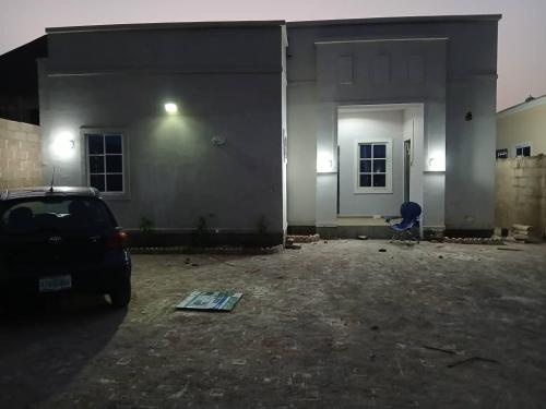Private and Cosy 3 bedroom house in คาดูนา