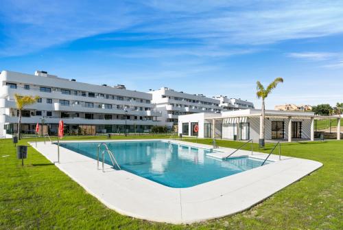 สระว่ายน้ำ, Aranya Garden View - Golf & Beach Escape in ลาส โคยาส