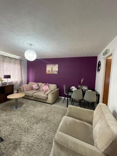 Chic 2 Bed Apartment with Free Parking- Recently Redecorated, 10 Minutes to City Centre, Edinburgh (fotografie 4)