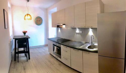 ห้องครัว, Apartmány CAFÉ-CAFÉ (Apartmany CAFE-CAFE) in ยีชีน