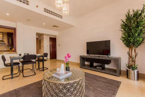 Cozy 1BR Apart Downtown Burj Khalifa and Dubai Mall, Dubái (foto 6)