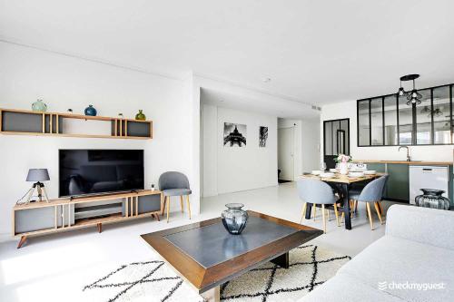 Amazing apartment - 3BR 6P - Near Convention - image 4