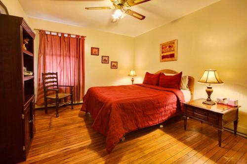 Queen Room