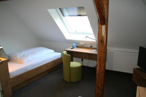 Lahn Hotel 7.6km von Dautphetal entfernt