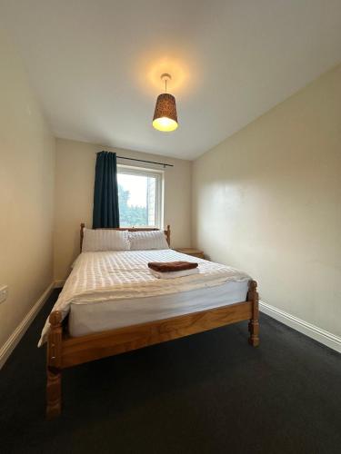 2 Bed & 2 Bath-Flat-Driving Distance to Edinburgh in ลิฟวิ้ง