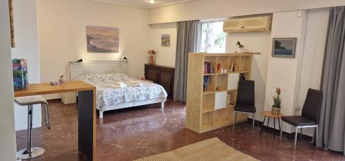 Spacious Apt for 3 at Beautiful Panorama Voula, Афины