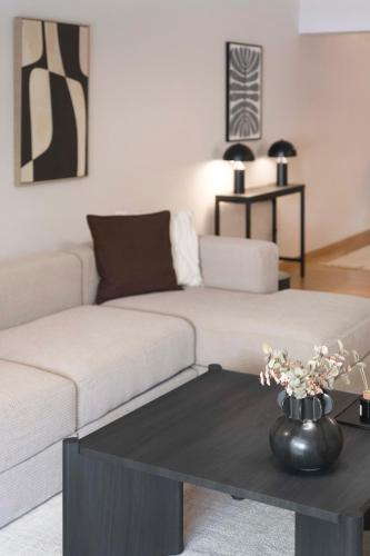 Light-Filled 3BR Flat in Marousi by UPSTREET, Atény (fotografie 5)