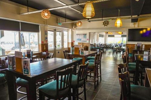 Pubi/sohvabaar, Cleethorpes Pearl Holiday Park by Away Resorts in Humberston