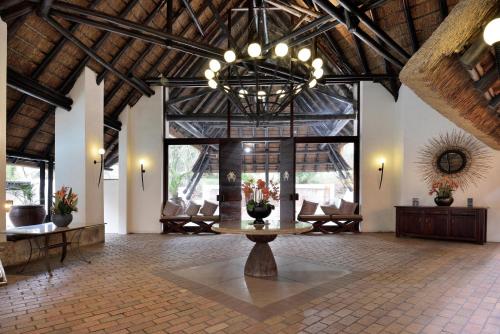 Kwa Maritane Lodge - 로비
