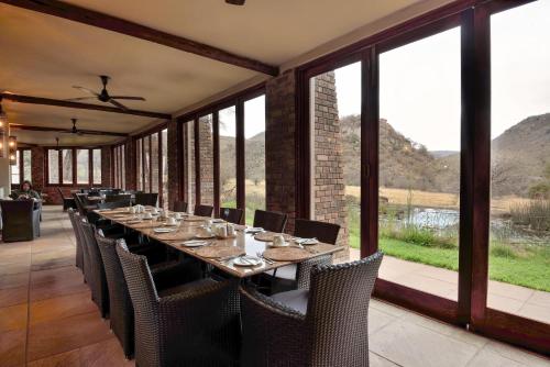 Kwa Maritane Lodge - 레스토랑