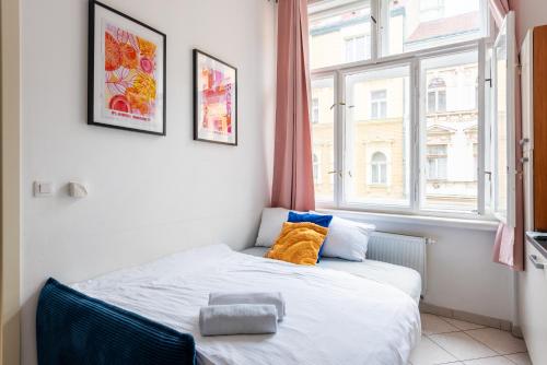 Tyrsova Apartment Near Vinohrady - Self Check in, Praga (zdjęcie 10)