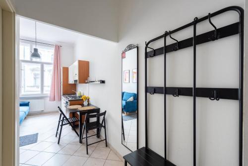 Tyrsova Apartment Near Vinohrady - Self Check in, Praga (zdjęcie 8)